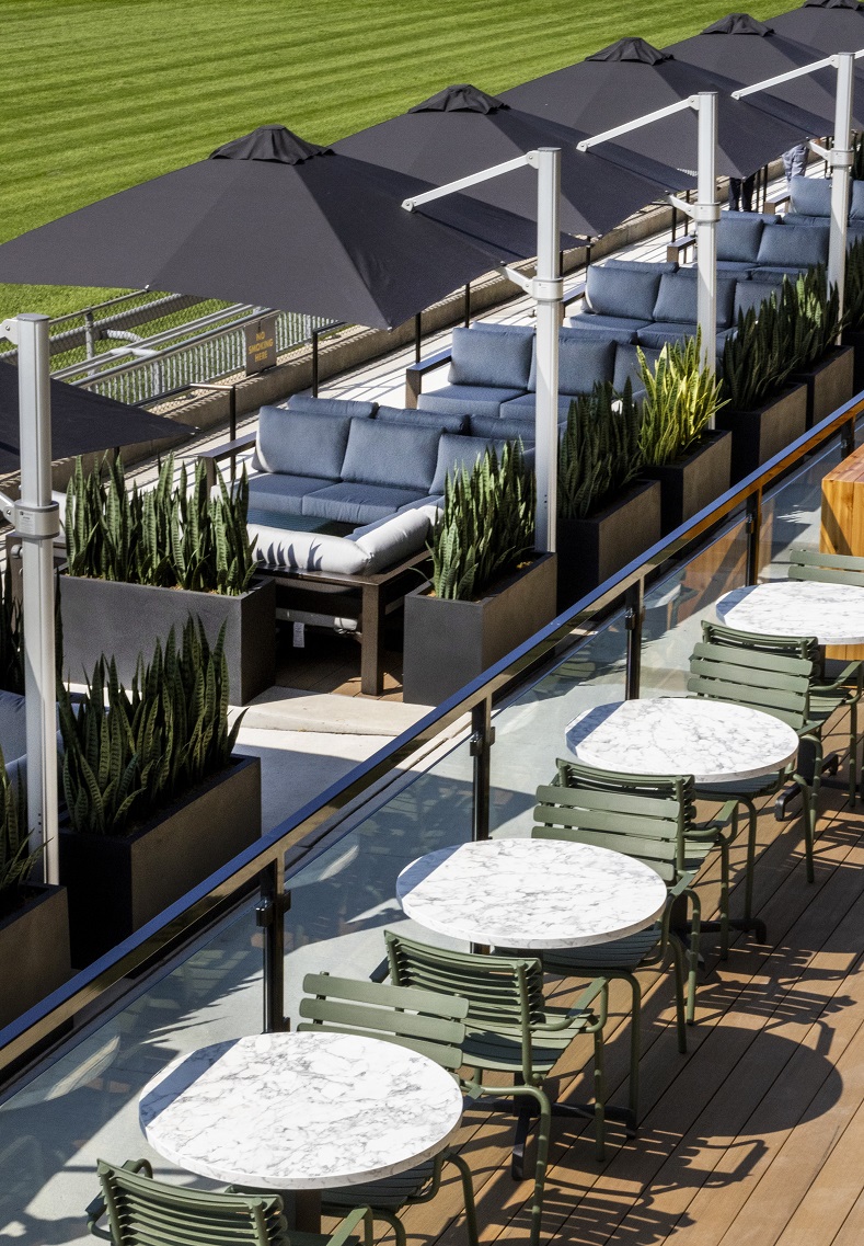 Host Your Event at Homestretch Bar and Suite at Woodbine Racetrack